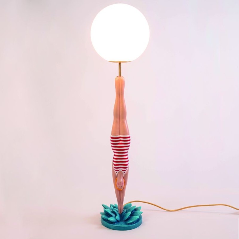 SELETTI LADY DIVER Tischlampe ø 25 x 95 cm Synthetisches Harz