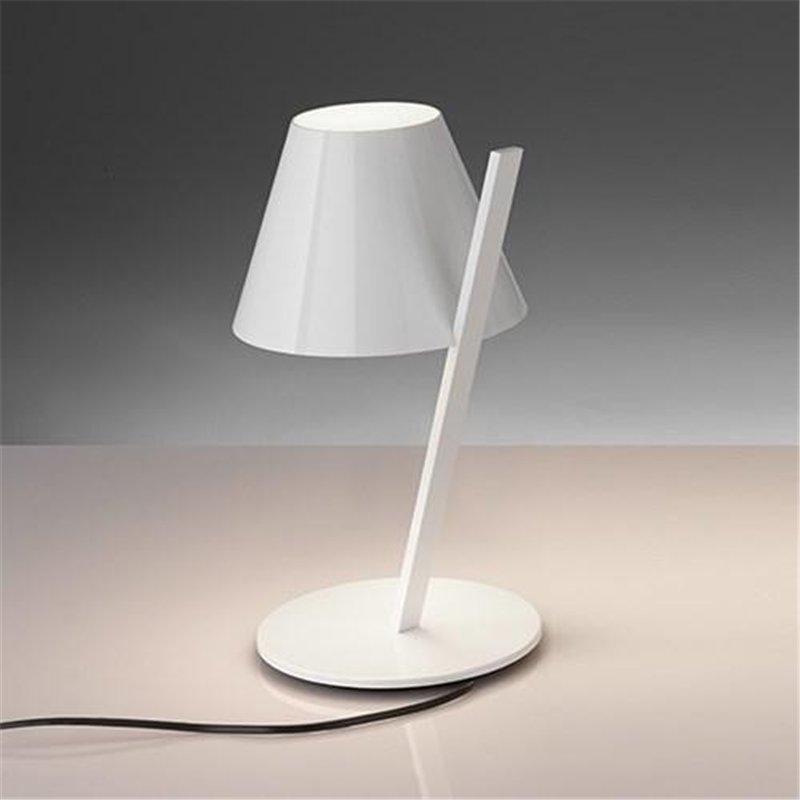 Artemide La Petite Table lamp