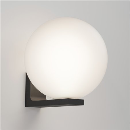 Delta Light OONO W L Wall lamp